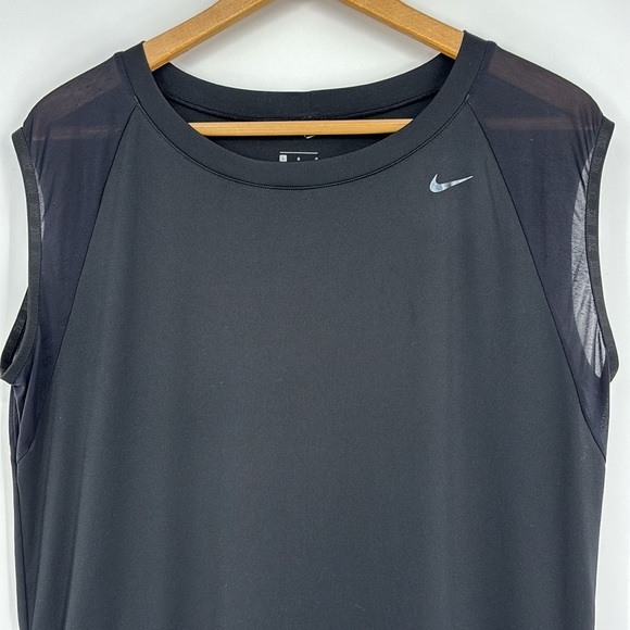Nike Sleeveless High-Low Dress with Pocket Women’s Size Large in Black - Picture 2 of 8